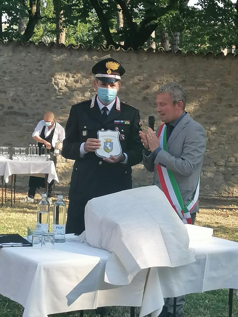 Parrinello-ha-assunto-il-Comando-della-Stazione-Carabinieri-di-Faenza-i-saluti-di-Pederzoli