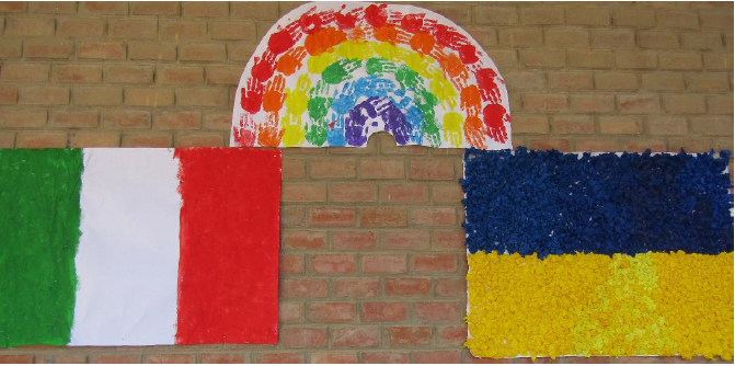 Arcobaleno Italia-Ucraina realizzato dagli alunni della scuola
